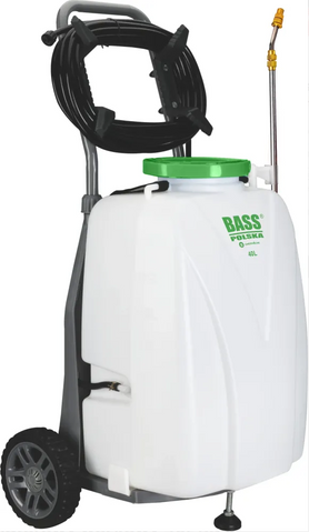 Аккумуляторный опрыскиватель на колёсах Bass Polska 8644, 40 л &mdash; садовый опрыскиватель с аккумулятором для огорода, сада и дачи