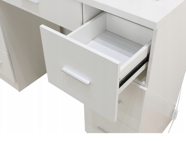 Косметический столик с подсветкой TL08-BL808-LED-BIALA &mdash; комфорт и стиль в черно-белом цвете